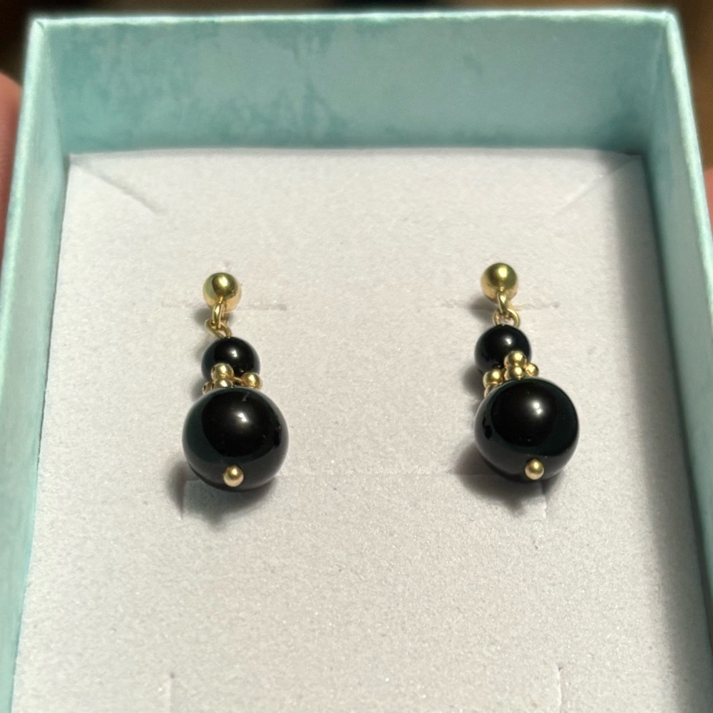14k gold earrings with black stones? Beads? - Picture 3 of 5